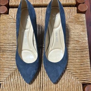 Nine West Women's Blue Suede Pumps